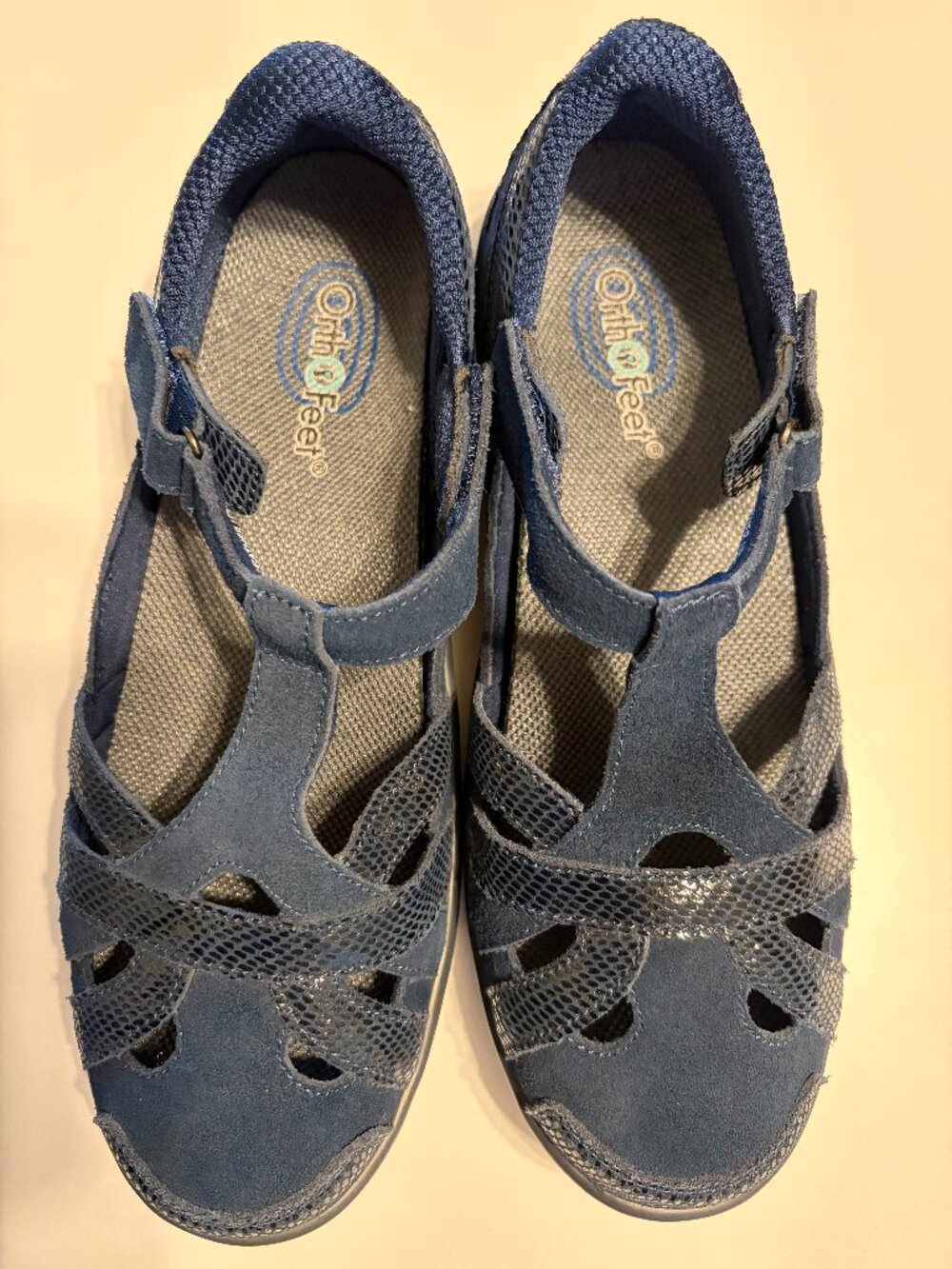 Orthofeet Navy Mary Jane shoes